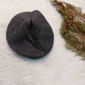کلاه برت رنگ زغالی کد 148-300